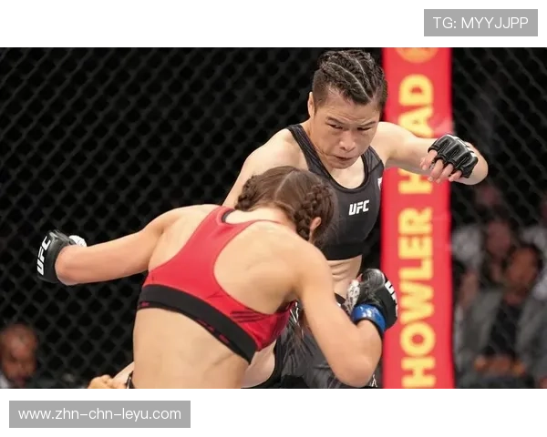 UFC张伟丽拳腿组合训练更凶猛:开启巅峰之路的新篇章 UFC张伟丽拳腿组合训练更凶猛:开启巅峰之路的新篇章